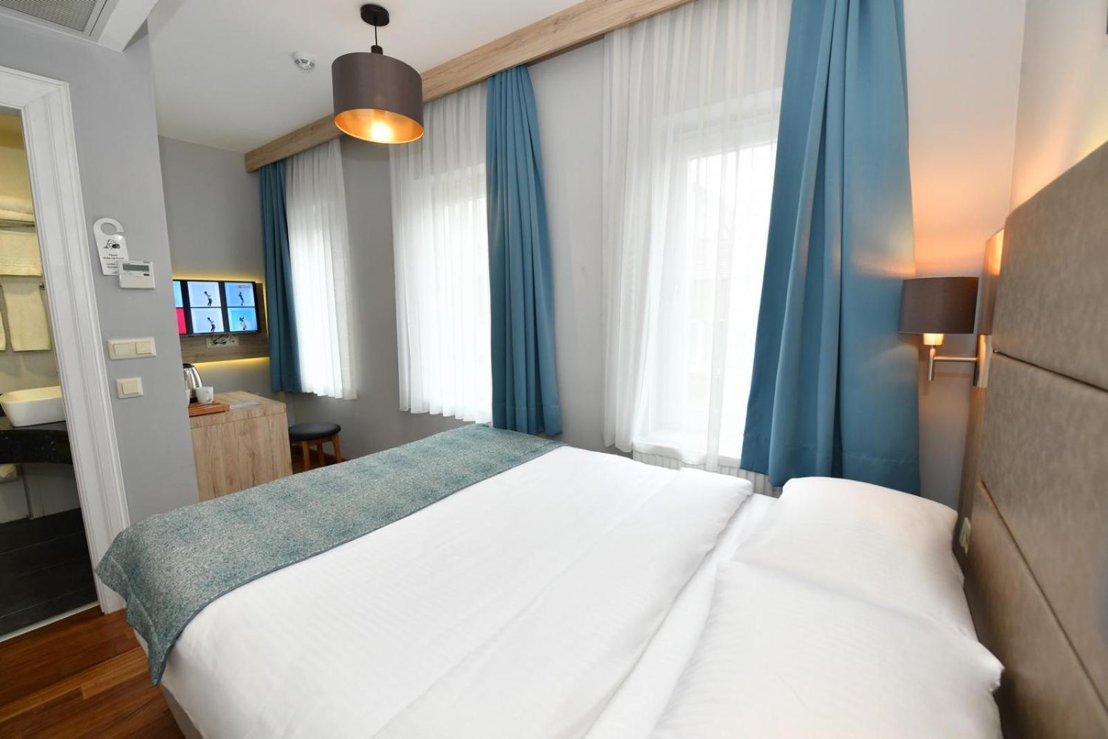 Andi Hotel Istanboel Buitenkant foto